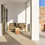 Luxury Paros Ianthe Striking Beauty 4 Bedrooms Pounda