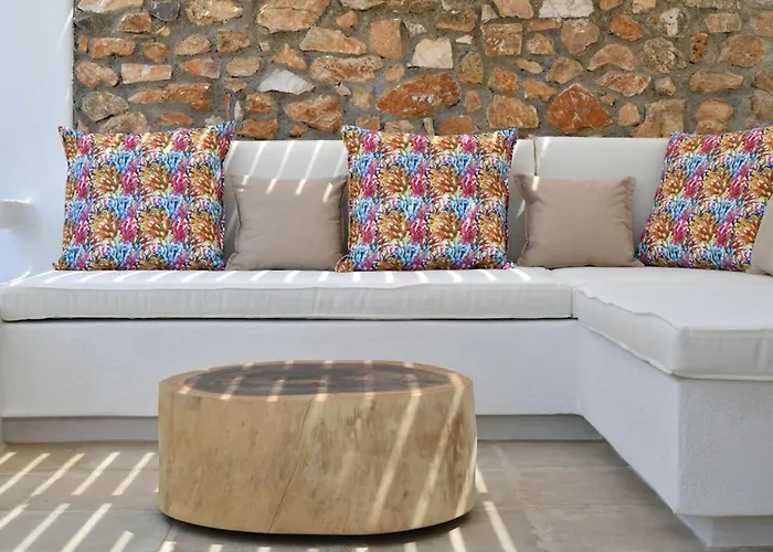 Luxury Paros Ianthe Striking Beauty 4 Bedrooms Pounda