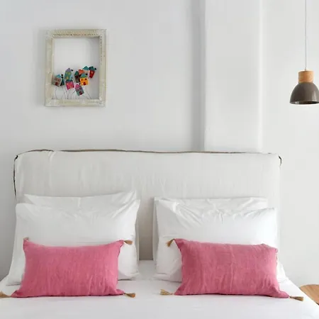 Luxury Paros Ianthe Striking Beauty 4 Bedrooms * Pounda