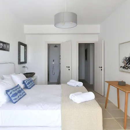 Vila Luxury Paros Ianthe Striking Beauty 4 Bedrooms *
